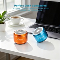 Altavoz Inalámbrico de Alto Rendimiento M6, Estilo Retro, Diseño Creativo y Compacto, BT 5.3, Conexión Tws, para Uso en Interiores y Exteriores