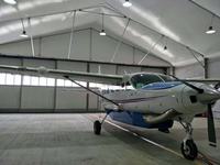Tente hangar professionnelle à grande portée en aluminium et PVC, résistante au vent, solution de stockage industrielle