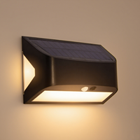 Lampu Dinding tenaga surya otomatis IP65, lampu pagar luar ruangan lampu Garasi Sensor gerak senja ke fajar dengan lampu belakang lembut