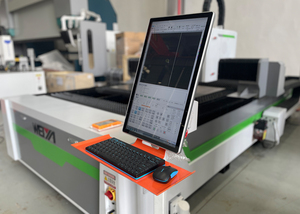 Máy cắt laser sợi <span class=keywords><strong>CNC</strong></span> được CE chứng nhận để cắt chính xác các loại thép <span class=keywords><strong>carbon</strong></span>, thép không gỉ và nhôm - Product Image 3