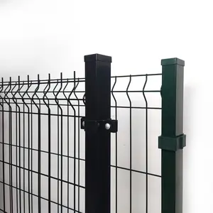 Çiftlik açık pvc kaplı galvanizli v viraj kavisli 3d yeşil viraj kaynaklı tel örgü çit panelleri