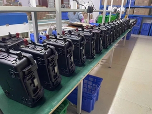 12.8v100ah Marine Power <span class=keywords><strong>Batterie</strong></span> au lithium <span class=keywords><strong>Camping</strong></span> en plein air Banque d'alimentation mobile portable - Product Image 3