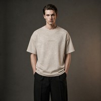 T-shirt vierge de luxe 235 GSM avec impression de logo personnalisé, coupe minimaliste moderne, 100 % coton filé à l'anneau, équivalent mode haut de gamme