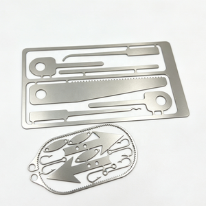 Herramienta de rescate de emergencia de acero inoxidable grabada químicamente a medida, tamaño tarjeta de crédito, para supervivencia al aire libre y camping, con herramienta de escape de capturados - Product Image 1