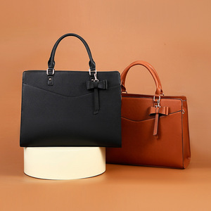 Nouveaux sacs à main pour femmes en cuir PU de luxe classiques de haute qualité, fermeture à glissière, logo personnalisé, sacs d'été pour affaires - Product Image 1