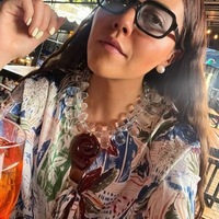 Nouveau collier ras du cou en perles acryliques colorées sur le thème de l'océan avec pendentif coquillage