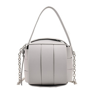 Sac bandoulière femme WT0077 - Sac minimaliste tendance et coloré pour les trajets quotidiens