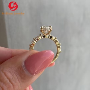 Anillo de Compromiso y Matrimonio de Oro Sólido de 14K y 18K con Moissanita de 7x9mm, 3CT, VVS1, Corte Pera, Precio de Fábrica - Product Image 6