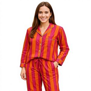 Conjunto de Pijama de Mujer con Estampado Animal, Manga Larga, Tejido Suave, Cuello en V, Transpirable, de Secado Rápido, con Botones - Product Image 1