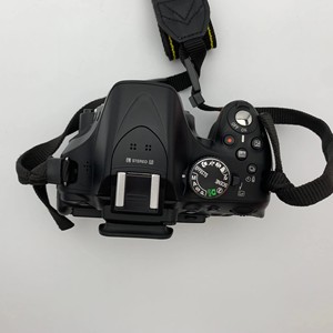 Cámara Nikon D5200 de 24.1MP Full HD de Nivel Básico APS-C, Original Usada, al por Mayor - Product Image 6