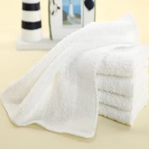 Vente en gros OEM de lingettes humides en coton parfum de citron Sachet unique de serviettes humides pour le nettoyage ménager pour adultes dans les hôtels spas