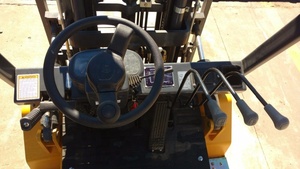 Precio barato al por mayor Cpcd25 2500kg Buena calidad Carretillas elevadoras diesel Marca Heli Carretillas Elevadoras Usadas - Product Image 5