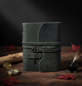 สมุดบันทึกปกหนังทำมือพร้อมกุญแจล็อค สมุดจดบันทึกสไตล์วินเทจ ของขวัญไดอารี่สไตล์เรสติก สมุดบันทึกการเดินทางแบบแฮนด์เมด - Product Image 1