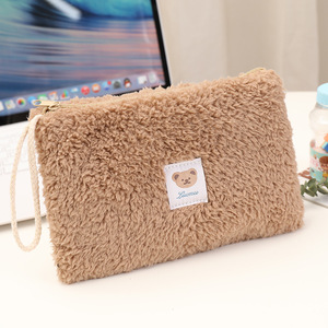 Trousse de maquillage portable style Ins et coréen, grande capacité, avec fermeture éclair, en peluche, avec dragonne, motif ours mignon, style célébrité internet, pour le voyage - Product Image 6