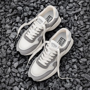 Chaussures pour hommes en maille respirante, chaussures de sport décontractées à semelle épaisse, style rétro, polyvalentes et tendance pour l'été - Product Image 4