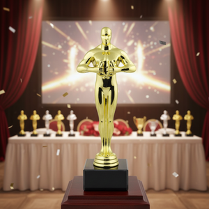Trofeo in Cristallo Placcato Oro 23 cm, Statuetta con Design Stampato UV, Materiale Metallico - Product Image 3