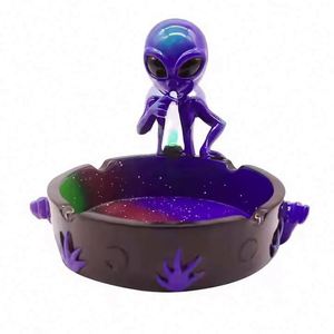 Cenicero de Resina con Diseño Creativo de Alien, Accesorio para Fumar Cigarrillos y Tabaco - Product Image 2