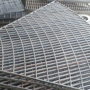 <span class=keywords><strong>แผง</strong></span><span class=keywords><strong>ตะแกรง</strong></span><span class=keywords><strong>เหล็ก</strong></span>แบบมีรูพรุนสำหรับงานอุตสาหกรรมชุบสังกะสีกลางแจ้งทางเดิน - Product Image 2