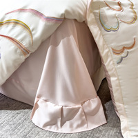 Broderie moderne au toucher soyeux de luxe 100% coton ensemble de quatre pièces housse de drap de lit toutes saisons housse de couette literie