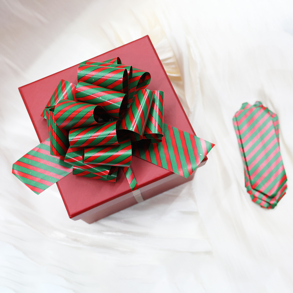 Red-Green Christmas Stripes