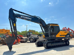 90% nuevo usado HYUNDAI HX220S EXCAVADORA Cummins motor buenas condiciones componentes de núcleo Motor caja de cambios bomba de engranajes rodamiento 2022 modelo - Product Image 4