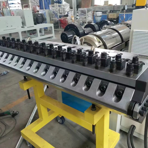 Machine de ligne de production de feuilles acryliques en plastique PMMA de haute qualité fabriquée en Chine pour la publicité des extrudeuses en plastique - Product Image 1
