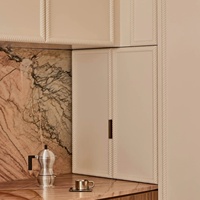Comptoirs de cuisine en quartzite de luxe sur mesure Senger, îlot de cuisine pour villa et appartement
