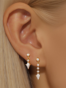 ต่างหูเงินแท้ 925 ประดับพู่และเพชรซิคอน สำหรับสาวๆ สวมใส่ได้ทุกวัน - Product Image 5
