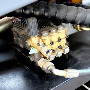 水井掘削リグ フル油圧式井戸掘削リグ 400mの井戸を簡単に掘削できるリグ ダウンホールドリル - Product Image 4