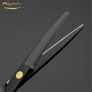 Ciseaux à cheveux Ciwinter 5,5 pouces, ciseaux à effiler noirs chromés, lame tranchante en acier inoxydable, usage beauté, manche court - Product Image 4