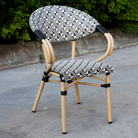 Ensemble de salle à manger extérieur moderne en aluminium Teslin Design pour hôtel, villa, parc, avec table et chaises de bistrot et finition thermolaquée