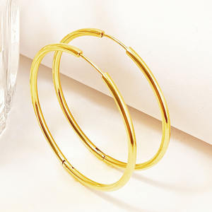 Ensemble de boucles d'oreilles créoles en acier inoxydable plaqué or pour femmes à la mode de haute qualité - Product Image 1