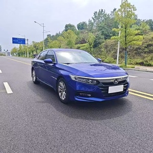 Sedán Usado 2018, 10ª Generación, Automático, Asientos de Cuero, Neumáticos R17, Cámara Trasera, Origen China, Emisiones V que Cumplen con las Normas Estrictas - Product Image 4