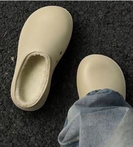 Sabots d'hiver doublés polaire pour hommes, mules pour femmes, pantoufles à plateforme, chaussures décontractées d'intérieur à bout ouvert, sandales en peluche - Product Image 2