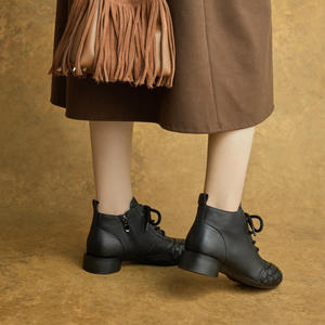 Botines Tejidos para Otoño/Invierno, Plataforma Retro, Cuero Genuino, Punta Hecha a Mano, Tacón Bajo, Tacón Cuadrado, con Cordones - Product Image 4