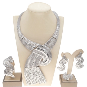 Conjunto de joyería de plata de inspiración africana Yulaili, collar de diseño grabado con ondas llamativas y pendientes, anillo de pulsera para mujer, fiesta, boda - Product Image 1