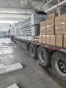 <span class=keywords><strong>Porte</strong></span> de <span class=keywords><strong>garage</strong></span> industrielle moderne automatique, isolée thermiquement, <span class=keywords><strong>pliable</strong></span>, motorisée, surface finie pour les maisons - Product Image 4
