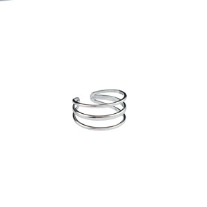 Nouvelle bague unisexe en acier inoxydable, design ajouré simple et original, plaquée or et argent, bijoux géométriques tendance en gros - Product Image 6