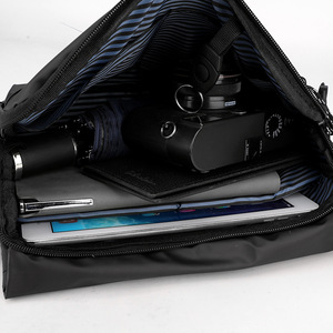 रक्षक वाटरप्रूफ क्रॉसबॉडी छाती बैग ले जाते हैं कमर बैग हिकिंग खेल सामरिक नायलॉन कस्टम स्लिंग बैग कंधे का पट्टा - Product Image 5