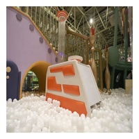 Équipement de terrain de jeu intérieur confortable Ensembles de jeu doux pour aire de jeux intérieure pour enfants