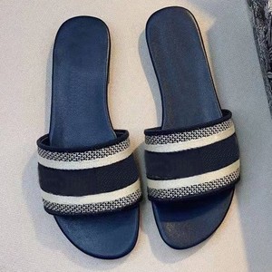 Sandales d'été de luxe pour femmes de grande marque, chaussures de luxe pour femmes, pantoufles très vendues - Product Image 2