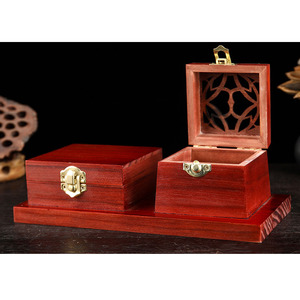 Brûleur d'encens en pin chinois antique boîte d'arôme pyramide créative fait à la main évidé bois d'agar bois de santal artisanat signe mural - Product Image 3