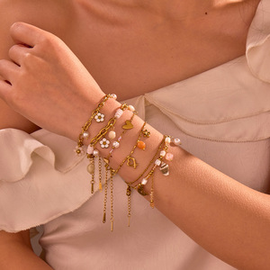 Pulsera <span class=keywords><strong>de</strong></span> la <span class=keywords><strong>Amistad</strong></span> <span class=keywords><strong>de</strong></span> Moda en Acero Inoxidable con Baño <span class=keywords><strong>de</strong></span> Oro <span class=keywords><strong>de</strong></span> 18K, Cuentas <span class=keywords><strong>de</strong></span> Piedra Natural, Perlas <span class=keywords><strong>de</strong></span> Concha y Diseño <span class=keywords><strong>de</strong></span> Flor y Corazón Trenzado - Product Image 3