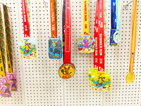 Médailles personnalisées de haute qualité pour événements sportifs, récompenses métalliques OEM, plaques de médailles sportives fines personnalisées