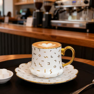 Tazza da Caffè in Ceramica Porcellana Bone China con Piattino, Design Esclusivo e Lussuoso, Personalizzabile, 90-350ml, Oro, per Cappuccino Pomeridiano - Product Image 3