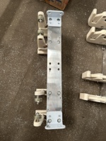 Usinage CNC des produits en aluminium Faisceau de serrage d'alimentation en tissu pour machines à laver et à répandre