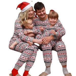 Conjuntos de Pijamas Navideños Europeos Americanos para Padres e Hijos, Transpirables, Tejidos, para Invierno - Product Image 5