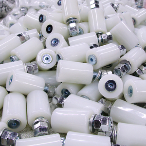 メーカーは高品質のナイロンローラーを自動片持ち式スライドドア用に供給しています。白いナイロンガイドローラー - Product Image 2