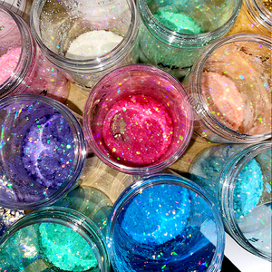 Vendita all'Ingrosso Migliaia di Colori Mix di Polvere di <span class=keywords><strong>Glitter</strong></span> Esagonale da 1kg <span class=keywords><strong>Glitter</strong></span> Chunky Sfuso <span class=keywords><strong>per</strong></span> Unghie Artigianato Decorazioni in Resina e <span class=keywords><strong>Capelli</strong></span> - Product Image 5
