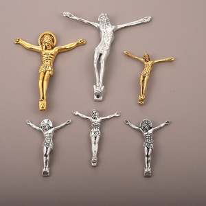 Crucifixo de Metal Jesus São Bento para Uso Doméstico - Product Image 2